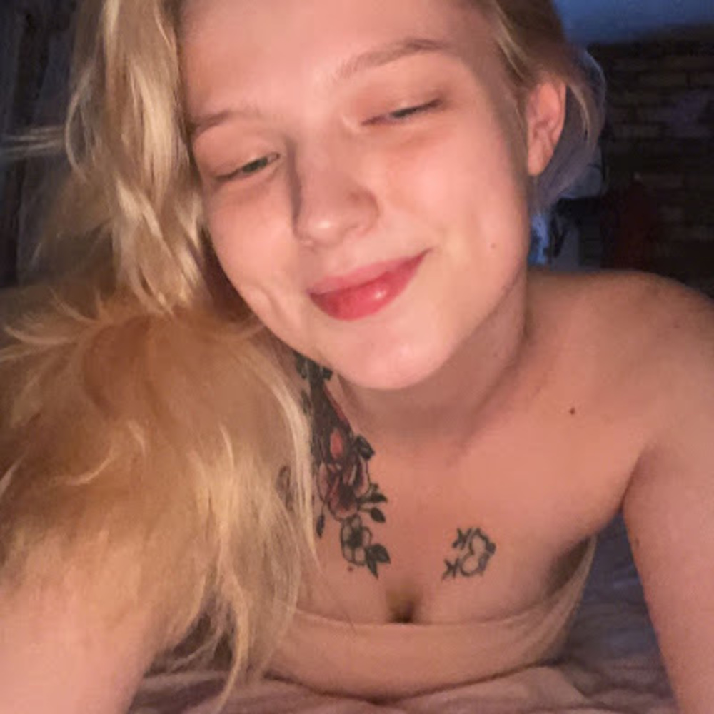 Meet your Posher, Chloe